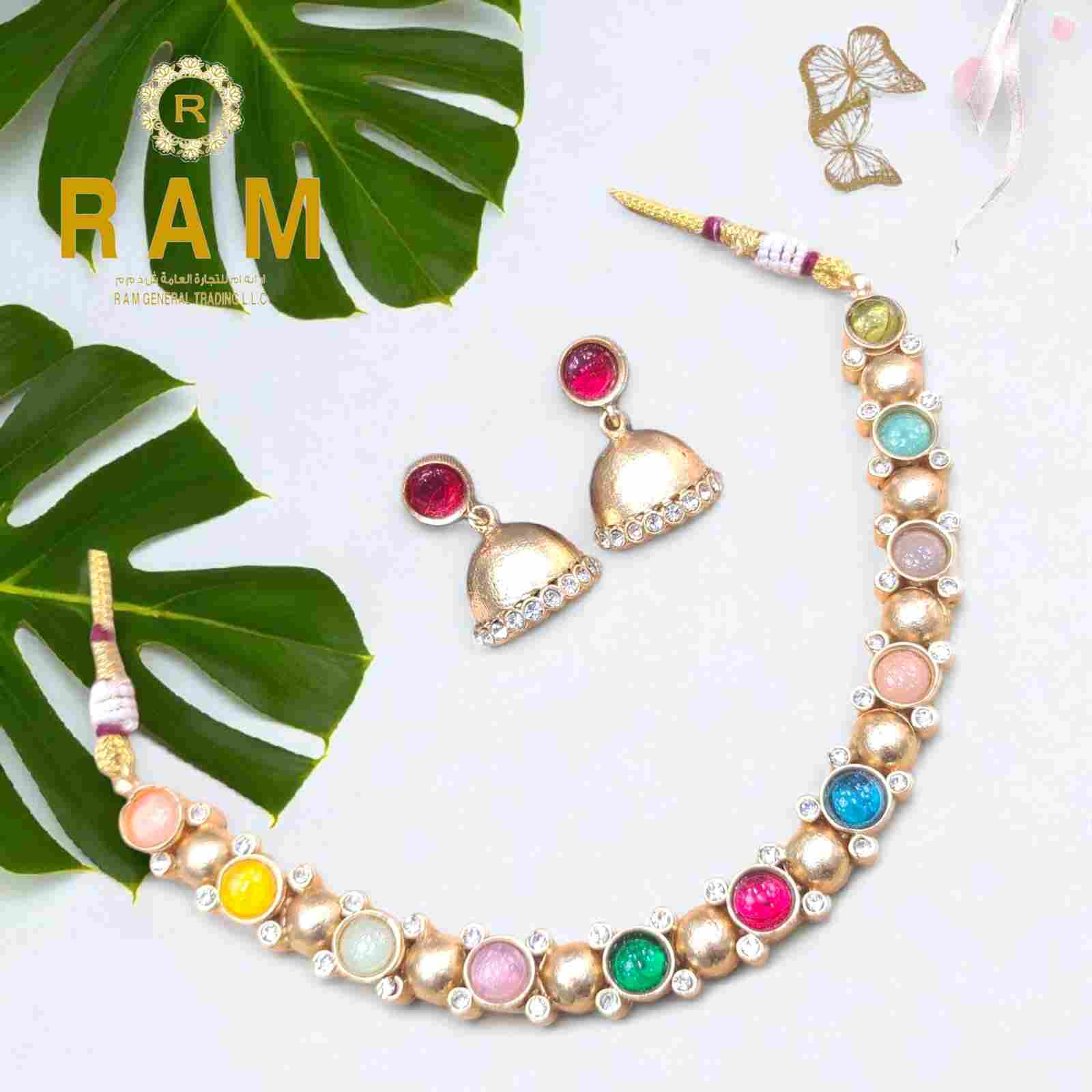 BRASS SHORT NECKLESS