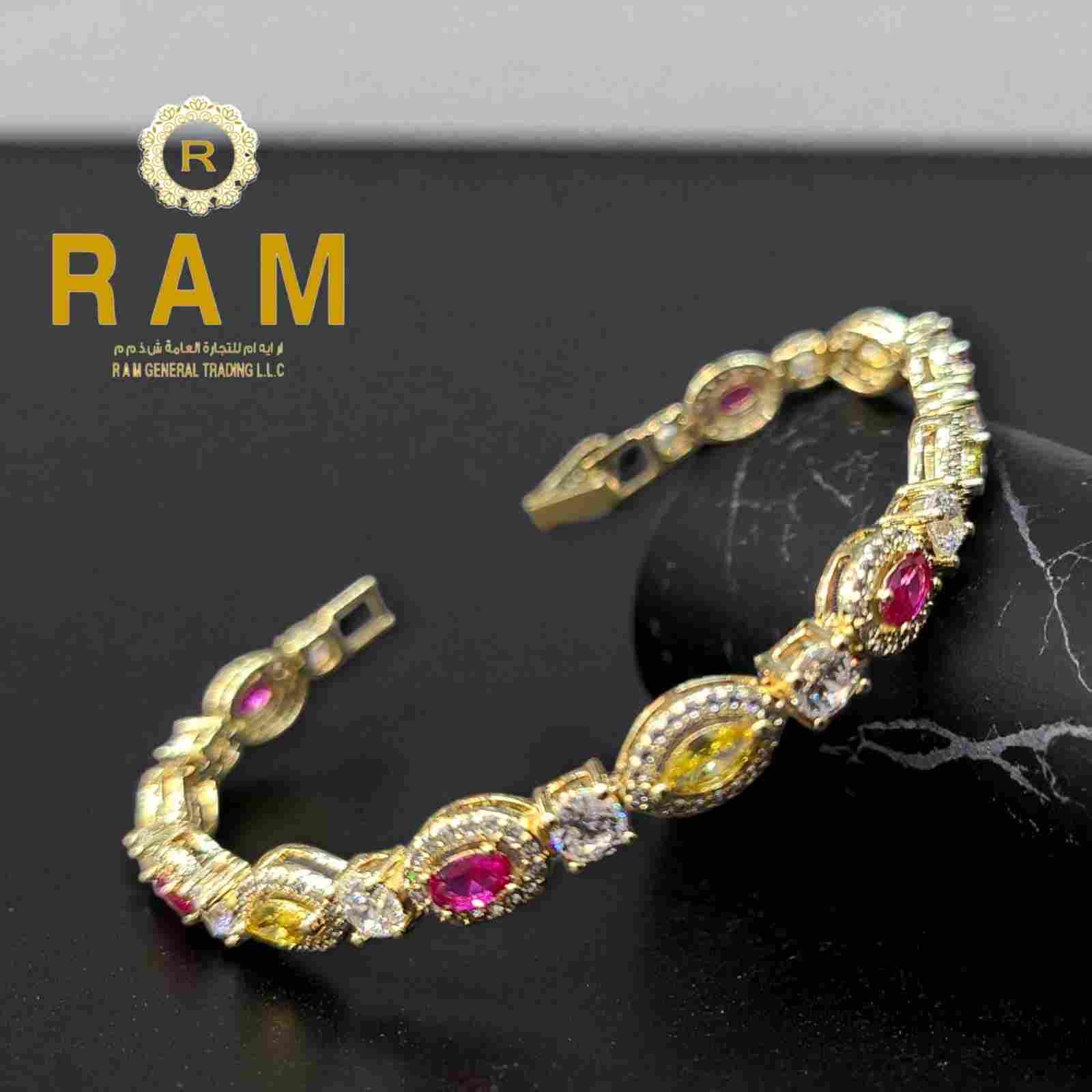 BRACELET