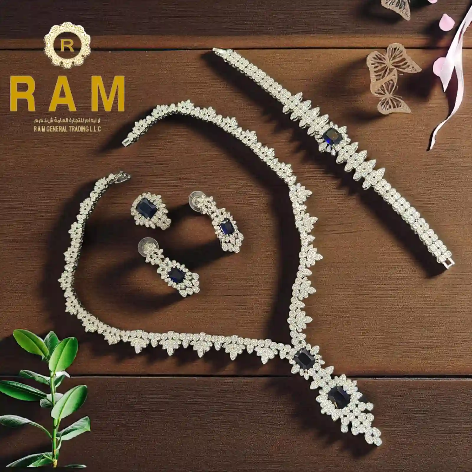 ZIRCON NECKLESS