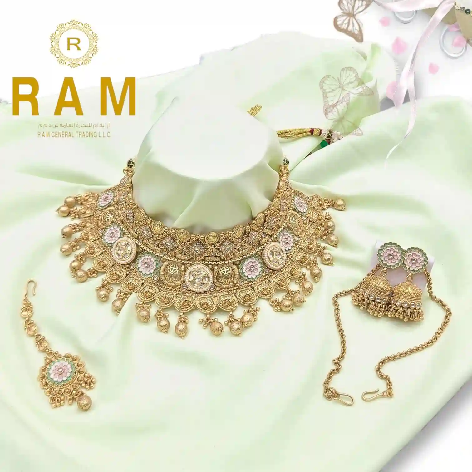 BRASS SHORT NECKLESS