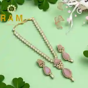 MOZONITE  NECKLESS